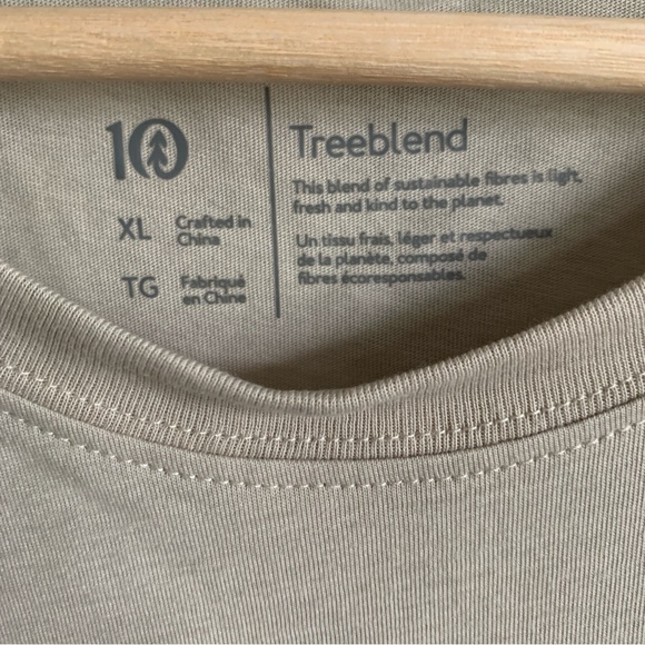 Tentree • artist series portal t-shirt - Picture 3 of 5